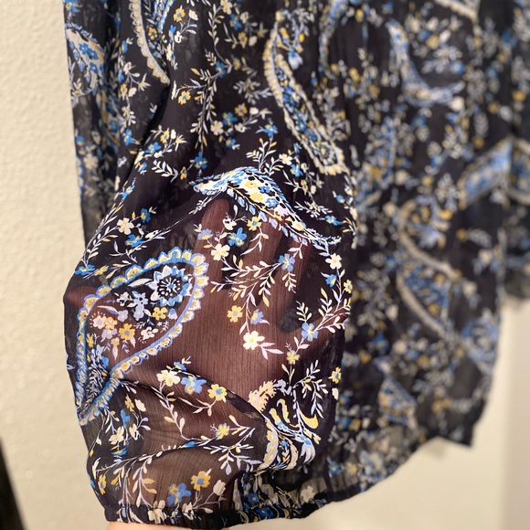 Women’s top - Picture 3 of 3